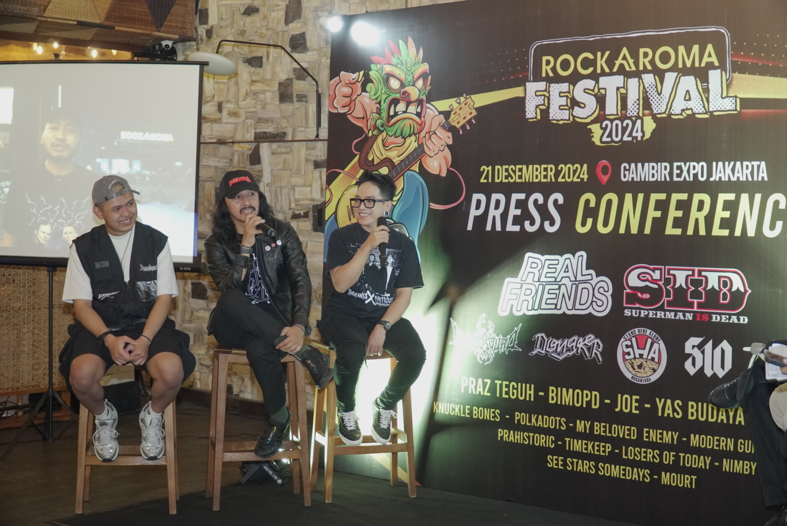 TUTUP TAHUN DENGAN DENTUMAN MUSIK SID HINGGA DONGKER DI ROCKAROMA FEST 2024